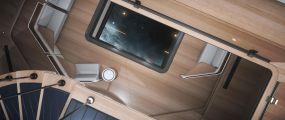 600i Touring - Living Area Window Above.jpg
