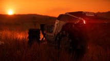 Cyclone RN facing low sun on grassy world - Rear.jpg